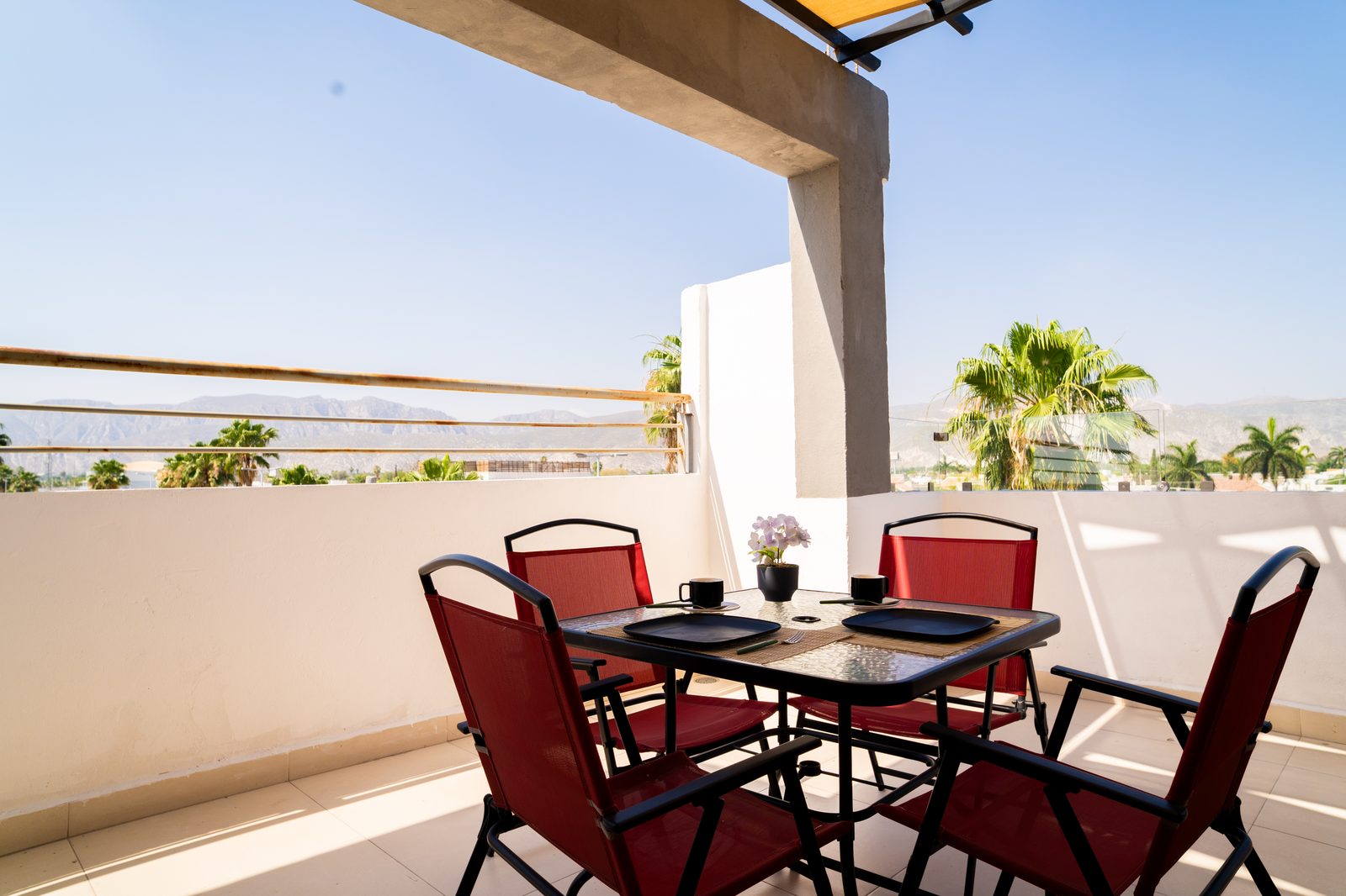 Penthouse — terraza con vista