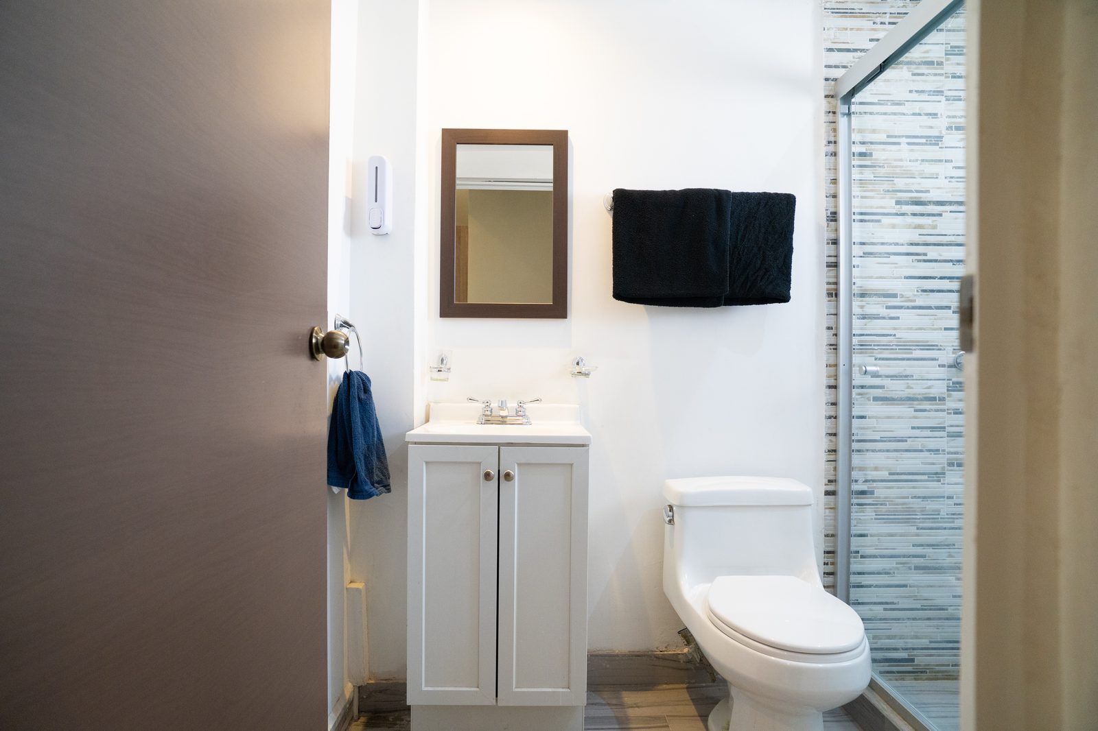 Suite Sencilla — baño